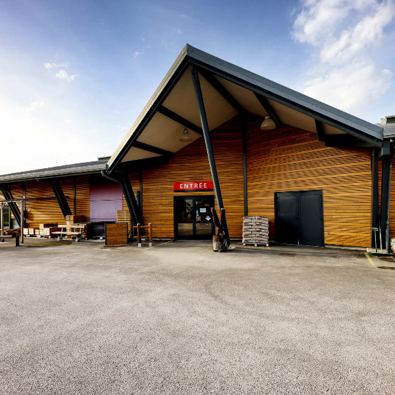 Pourquoi entretenir régulièrement une terrasse en bois ?